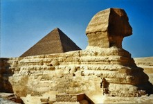 Pyramiden_Sphinx_01_1000.jpg