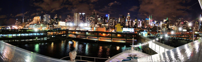 Panorama New York bei Nacht