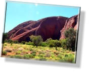 Umrundung des Uluru auf dem Base Walk