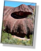 Umrundung des Uluru auf dem Base Walk