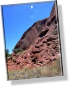 Umrundung des Uluru auf dem Base Walk