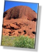 Umrundung des Uluru auf dem Base Walk