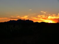 Sonnenuntergang hinter Kata Tjuta