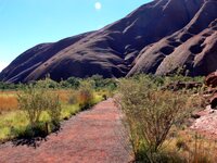 Auf dem Base Walk einmal um den Uluru