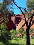 Auf dem Base Walk einmal um den Uluru