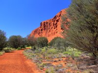 Auf dem Base Walk einmal um den Uluru