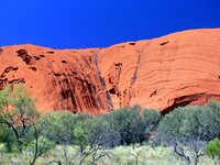 Auf dem Base Walk einmal um den Uluru