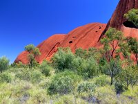 Auf dem Base Walk einmal um den Uluru
