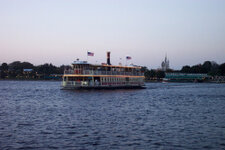 FL_EPCOT_30_1000.jpg