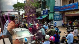 1_Saigon_300_1000.jpg
