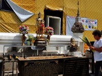 3_Phra_Buddhabath_150_1000.jpg