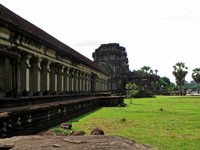 1_Angkor_Wat_520_1000.jpg