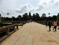 1_Angkor_Wat_600_1000.jpg