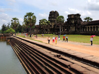 1_Angkor_Wat_620_1000.jpg