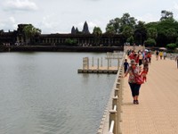 1_Angkor_Wat_640_1000.jpg