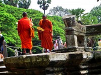 1_Angkor_Wat_720_1000.jpg