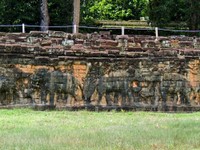 4_Bayon_160_1000.jpg