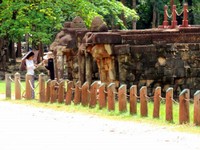 4_Bayon_170_1000.jpg