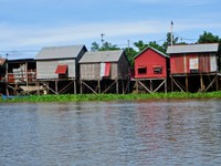 1_Boot_TonleSap_320_1000.jpg