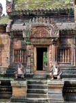 4_Banteay_Srei_280_1000.jpg