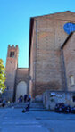 Vor der Basilica di San Domenico