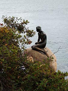 Die kleine Meerjungfrau - das Wahrzeichen von Kopenhagen Die kleine Meerjungfrau - das Wahrzeichen von Kopenhagen