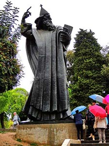 Split - Statue Gregors, Bischof von Nin