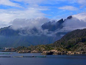 Die Lofoten - eine Inselgruppe im Norden von Norwegen Die Lofoten - eine Inselgruppe im Norden von Norwegen