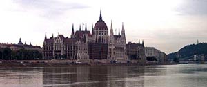 Das ungarische Parlamentsgebäude Das ungarische Parlamentsgebäude
