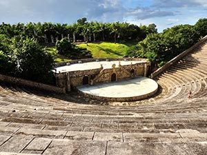 Das Amphitheater in Altos de Chavon