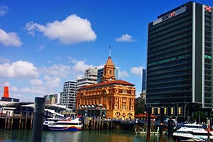 Im Hafen von Auckland